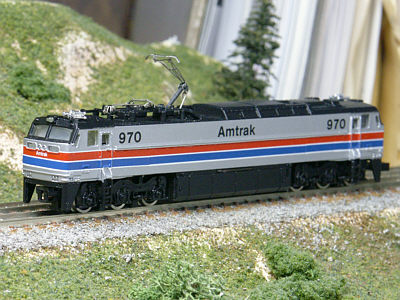 Bachmann E60CP repainted in phase II.